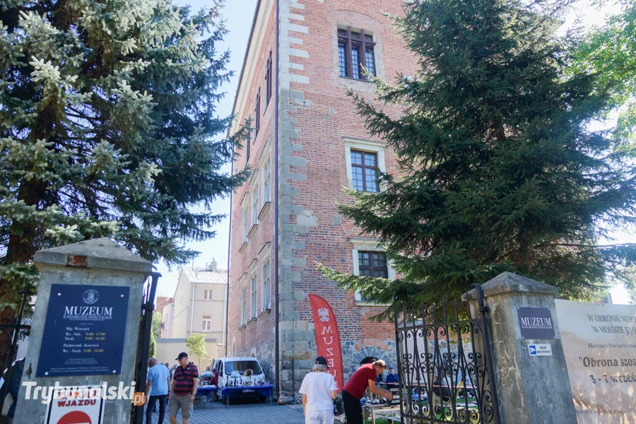 Ostatnia giełda pod muzeum Piotrków