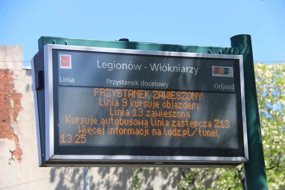 Prace torowe przy skrzyżowaniu al. Włókniarzy z ul. Legionów w Łodzi