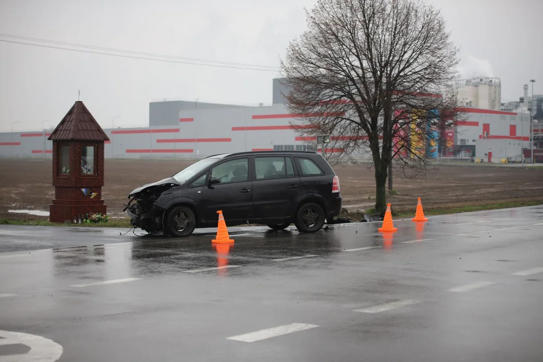 Wypadek na DK 92 pod Kutnem. Na miejscu wszystkie służby