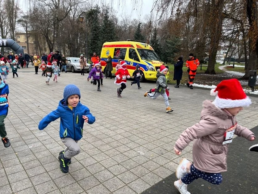 Bieg Mikołajkowy w Zgierzu.