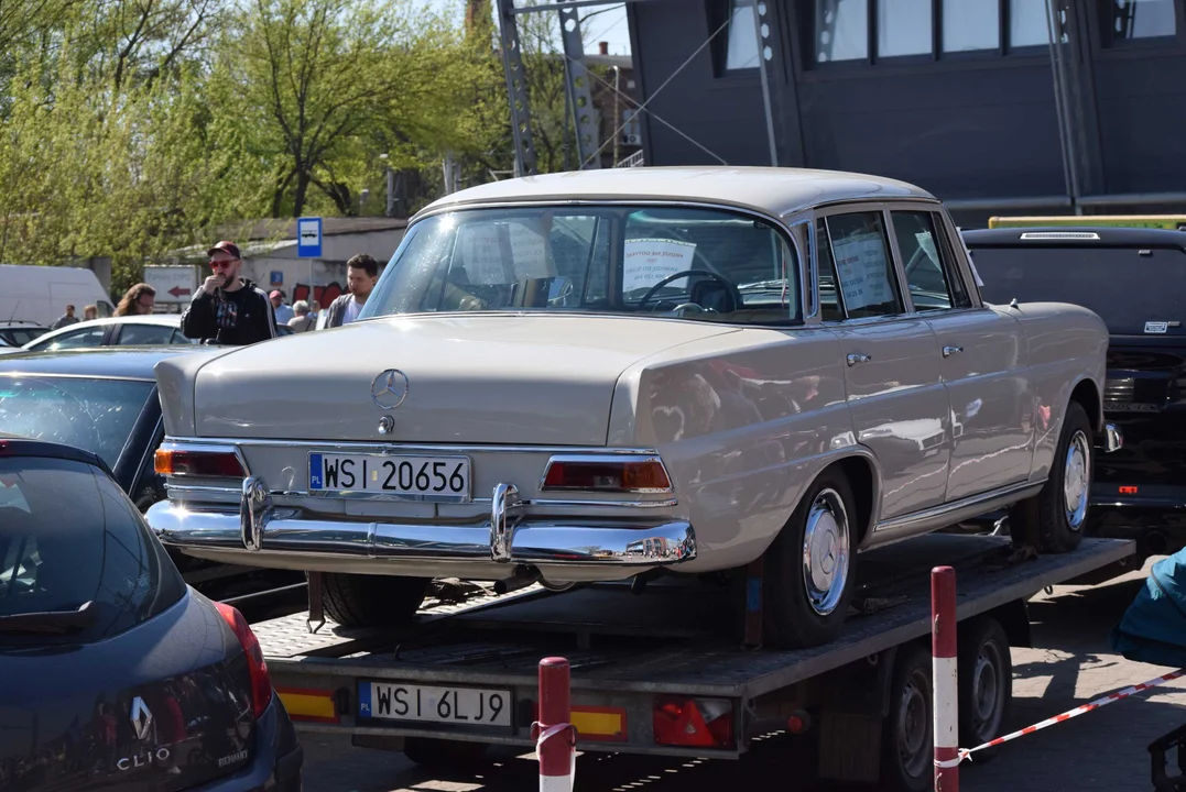 Perełki polskiej motoryzacji na Targach Pojazdów Zabytkowych. Zobaczcie te okazy z naszego regionu!