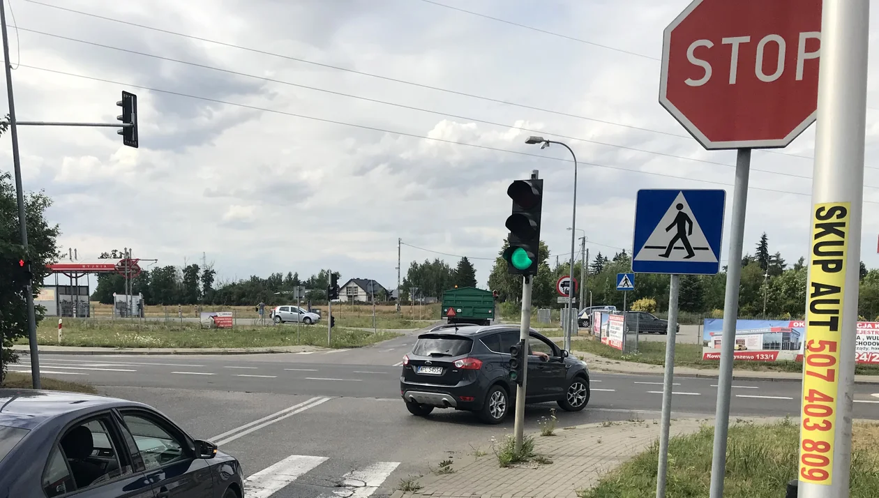 Wypadki, stłuczki, awarie sygnalizacji. Za rok problem może się rozwiązać [ZDJĘCIA] - Zdjęcie główne