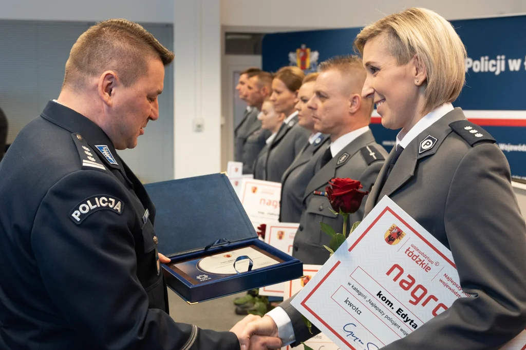 Najlepsi policjanci i strażacy nagrodzeni. Wśród nich są ci z Kutna! [ZDJĘCIA] - Zdjęcie główne