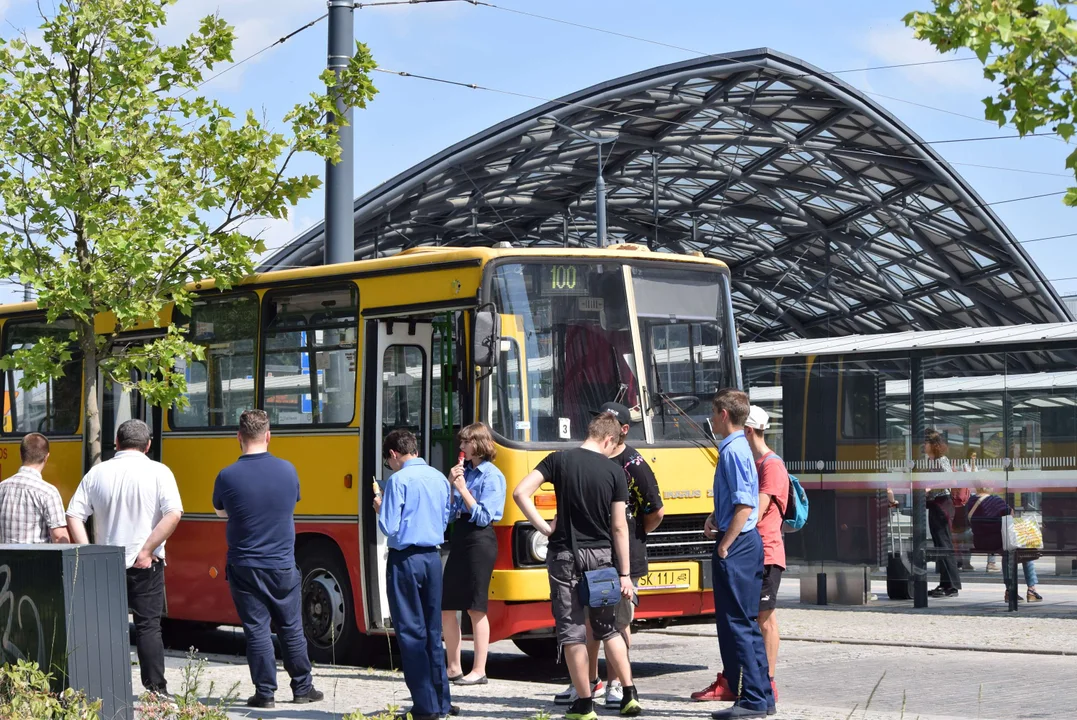 Łódzkie Linie Turystyczne zapraszają przez cały weekend. Po Łodzi jeżdzą prawdziwe klasyki!