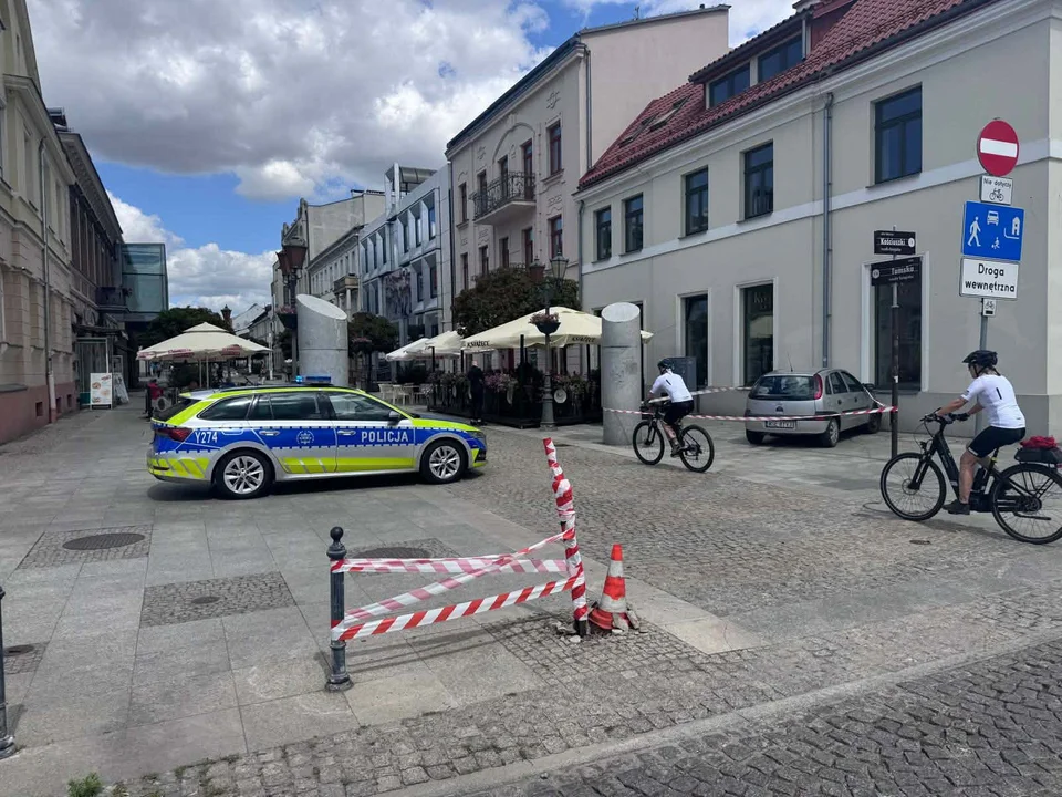Senior wjechał w budynek na ul. Tumskiej