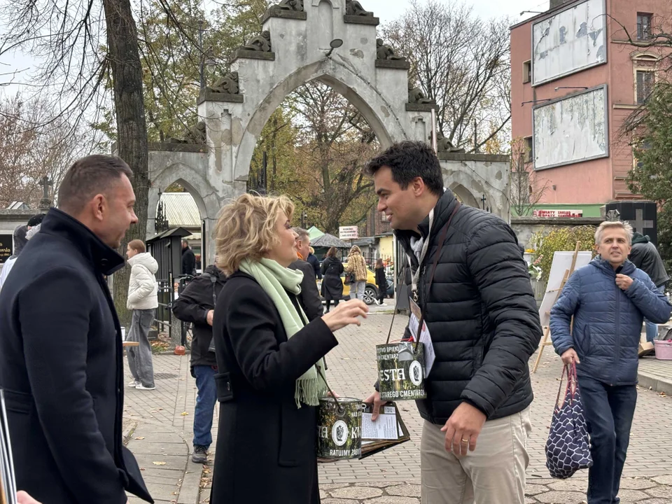 Stary Cmentarz w Łodzi podczas Wszystkich Świętych 2024