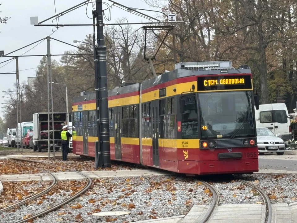 Stary Cmentarz w Łodzi podczas Wszystkich Świętych 2024