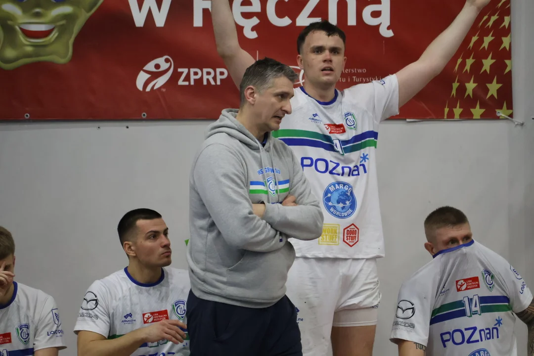 Poznańscy szyczpiorniści żegnają się z własną halą porażką