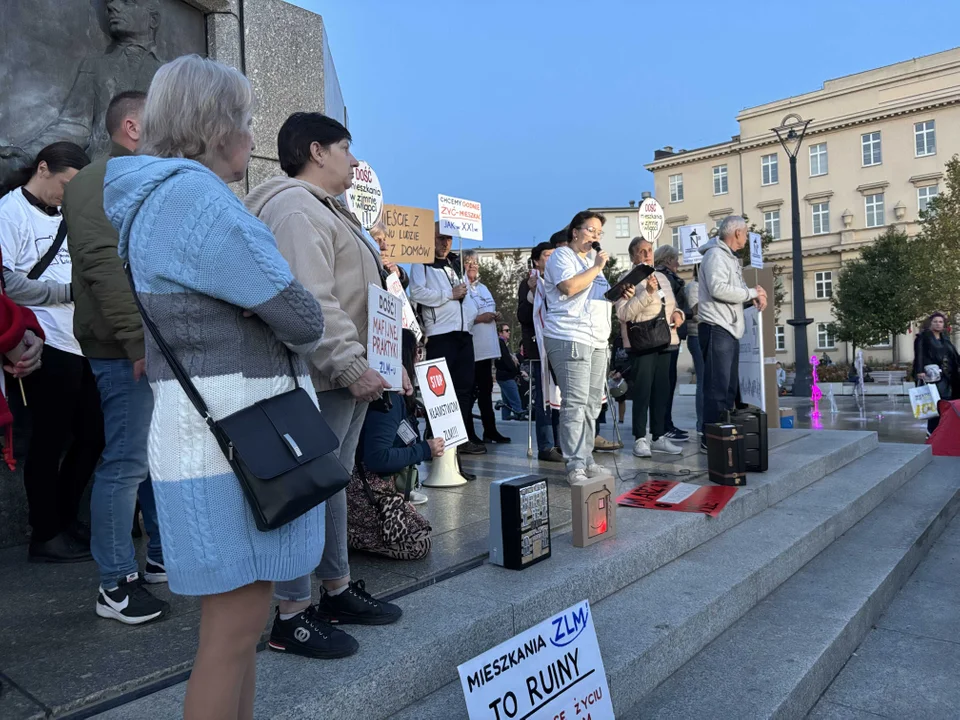 Manifestacja Łódzkiego Stowarzyszenia Lokatorów