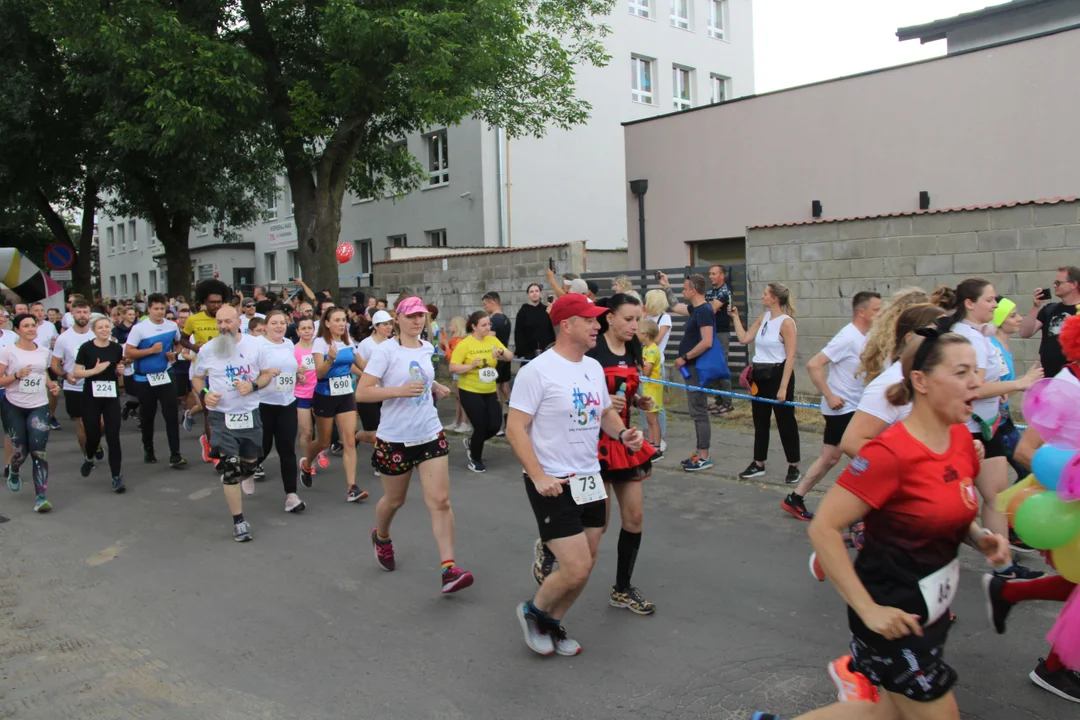 Piknik rodzinny fundacji „Daj piątaka na dzieciaka” na Bałutach