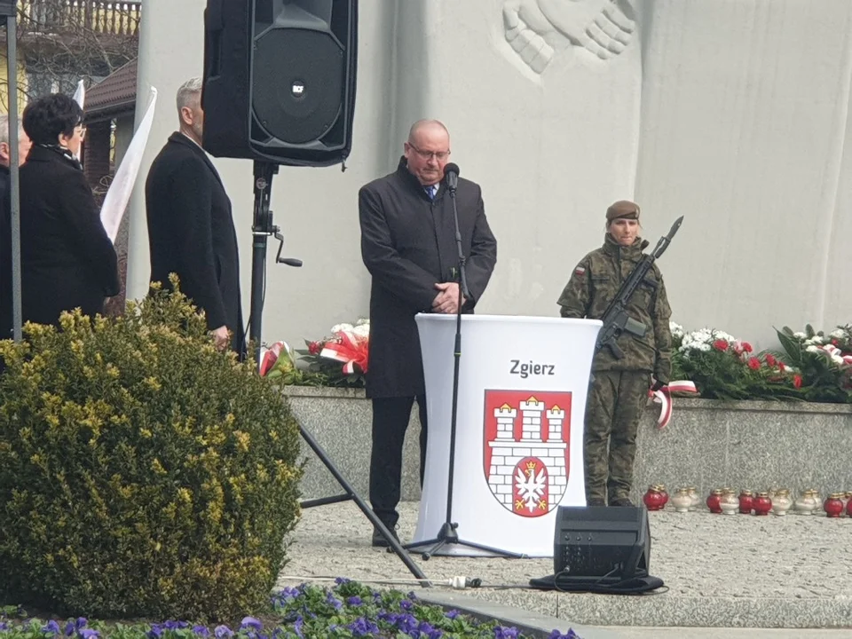 Obchody Zbrodni Zgierskiej na placu Stu straconych [zdjęcia]