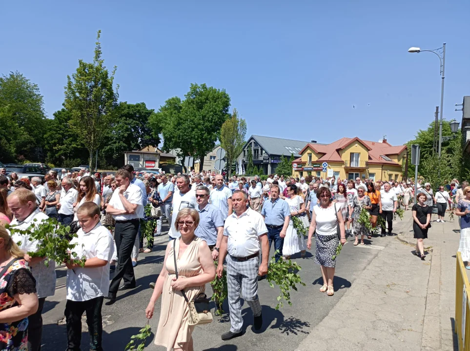 Ulicami Zgierza przeszły procesje Bożego Ciała.