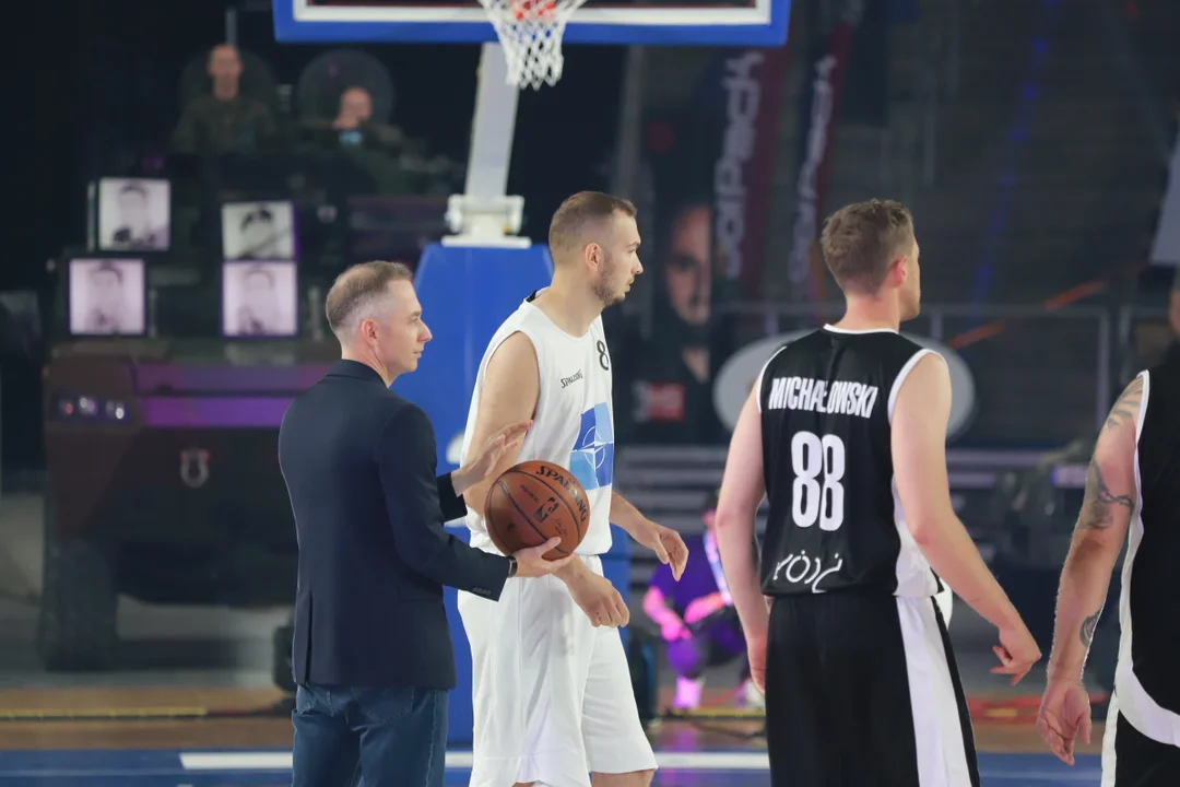 Mecz charytatywny: Gortat Team vs. Żołnierze NATO