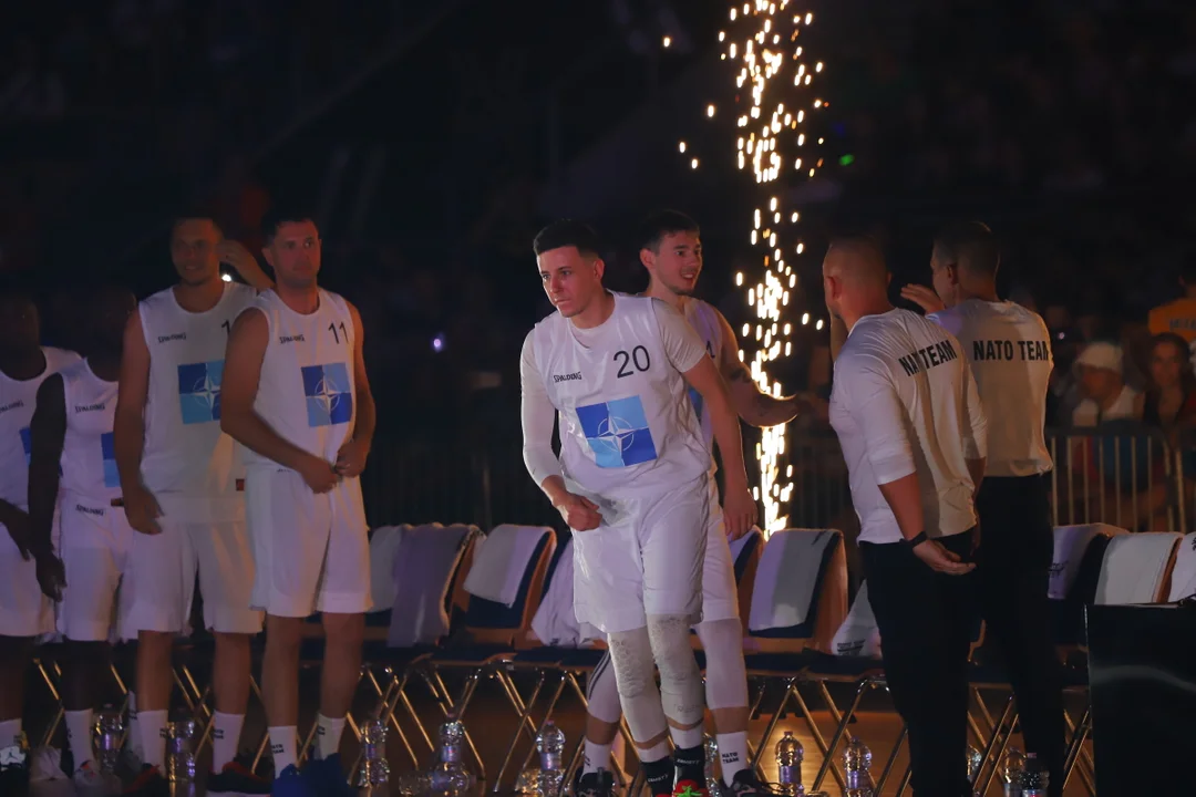 Mecz charytatywny: Gortat Team vs. Żołnierze NATO