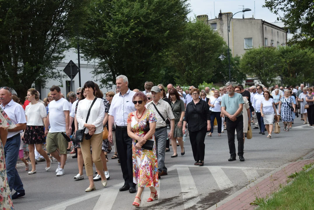 procesja Bożego Ciała w parafii Matki Bożej Dobrej Rady w Zgierzu