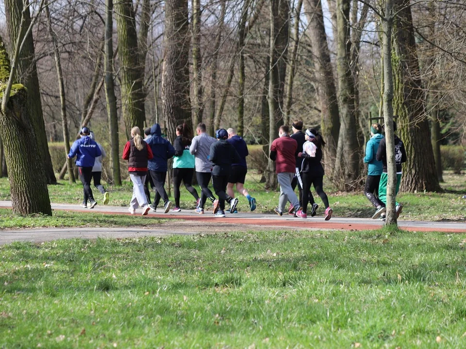 W zdrowym ciele zdrowy duch - wiosenne bieganie na Zdrowiu