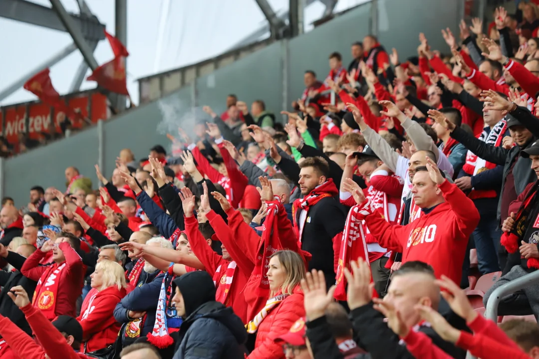 Widzew Łódź kontra Puszcza Niepołomice