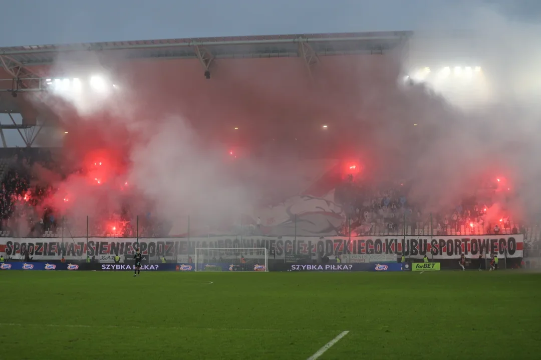 Kibice Widzewa i ŁKS-u pobili się po niedzielnym meczu. Ustawkę zorganizowali na Chojnach - Zdjęcie główne