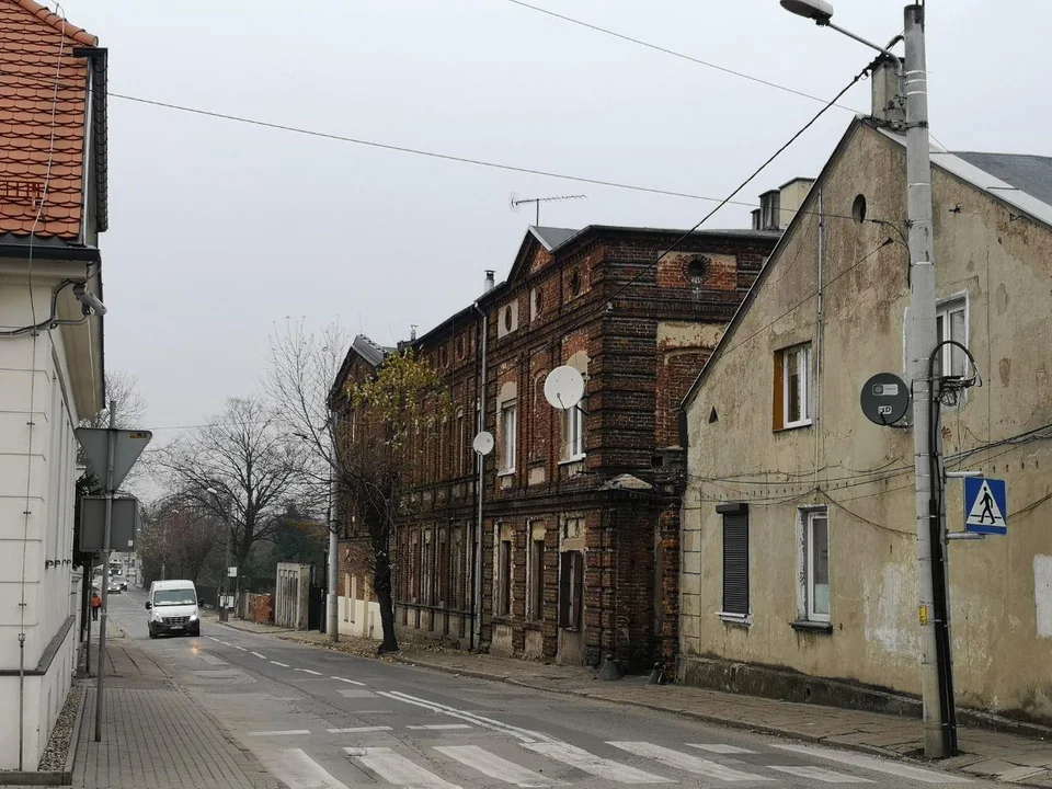 Które zgierskie budynki proszą się o remont lub...rozbiórkę?