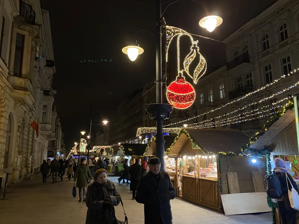 Świąteczna iluminacja na Piotrkowskiej