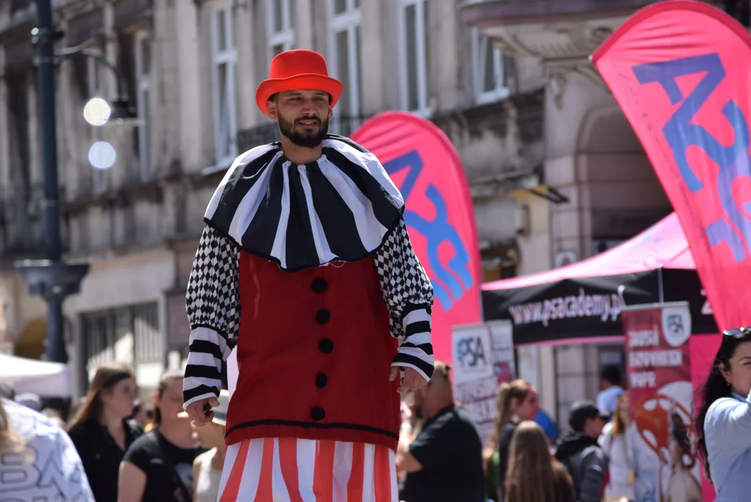 Miejski dzień dziecka w Łodzi. Dzieci przejęły Piotrkowską