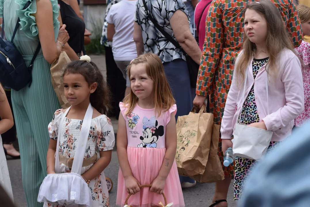 procesja Bożego Ciała w parafii Matki Bożej Dobrej Rady w Zgierzu