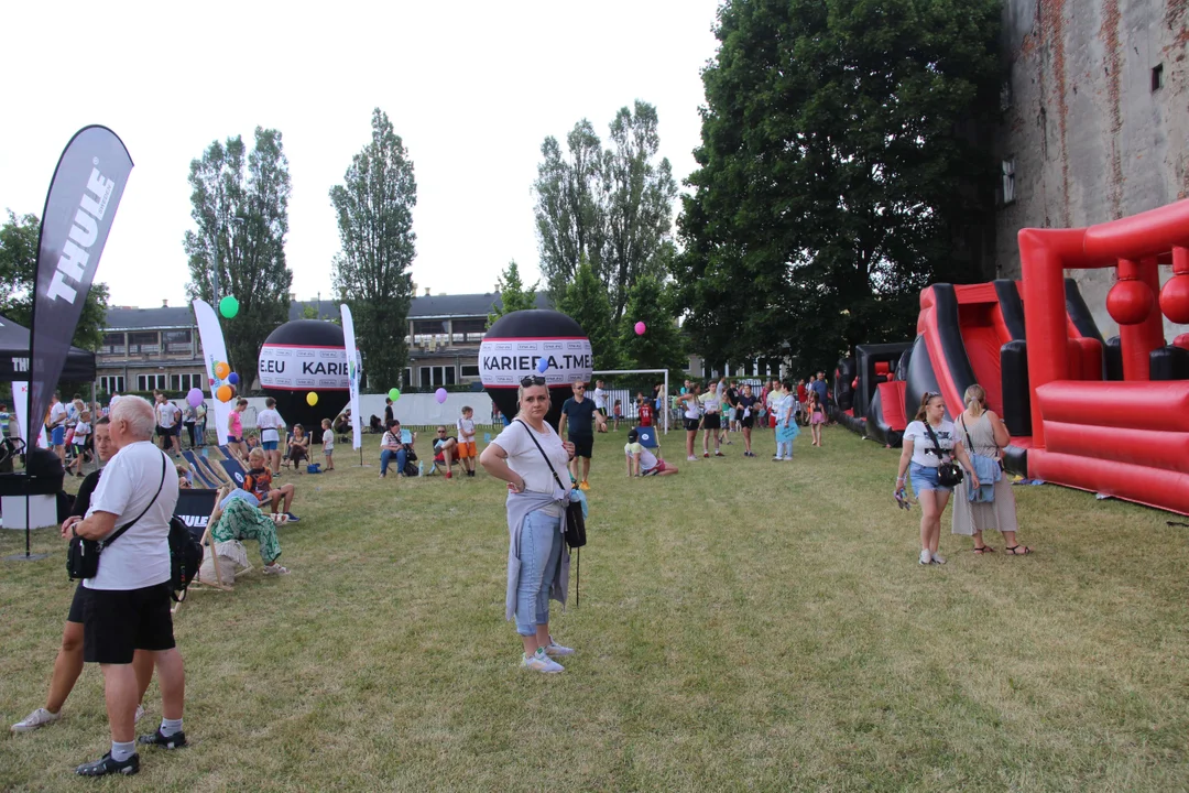 Piknik rodzinny fundacji „Daj piątaka na dzieciaka” na Bałutach