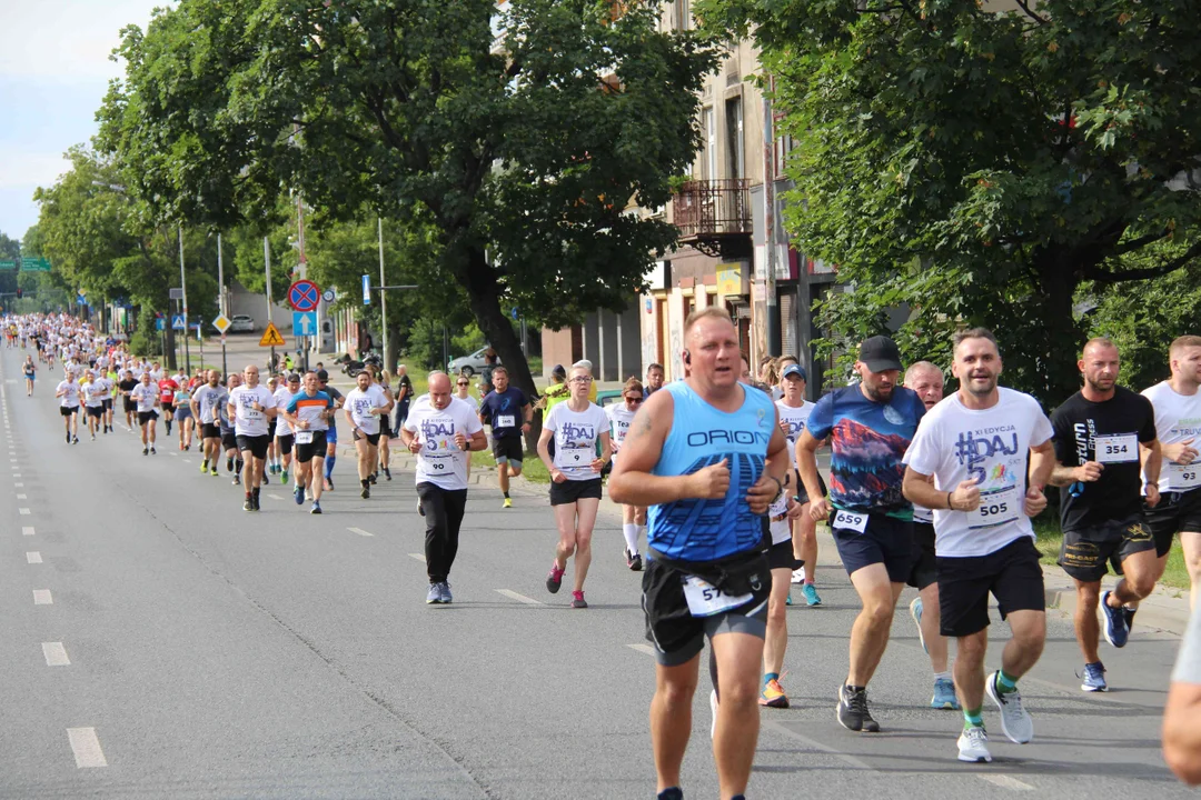 XI edycja biegu "Daj piątaka na dzieciaka"