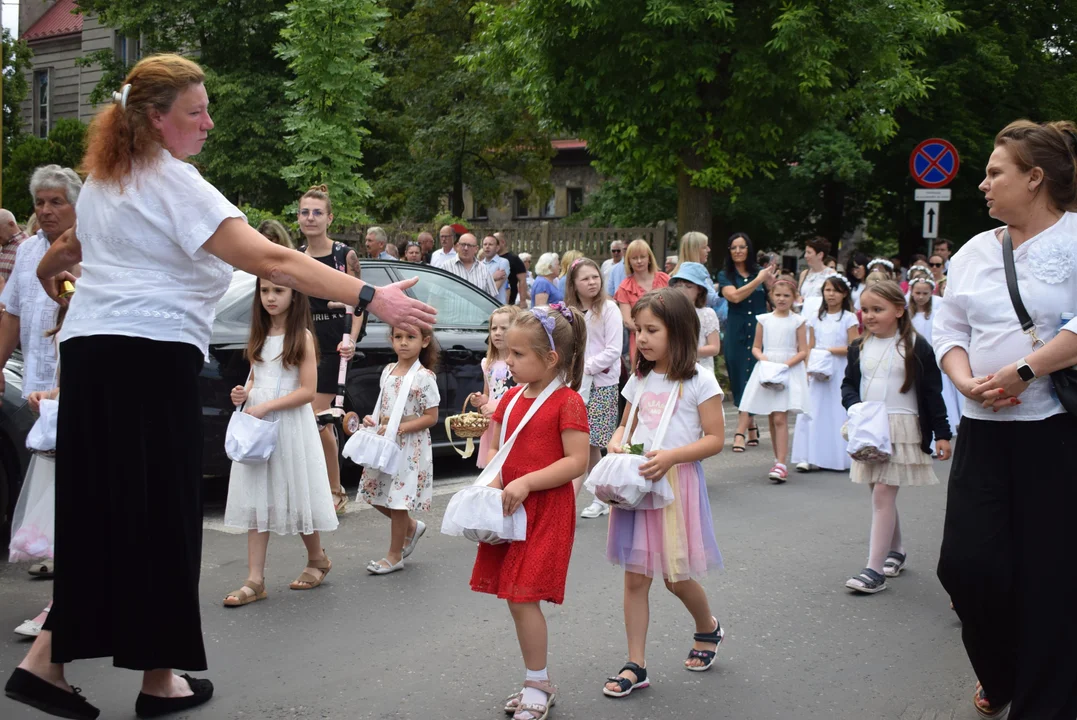 procesja Bożego Ciała w parafii Matki Bożej Dobrej Rady w Zgierzu