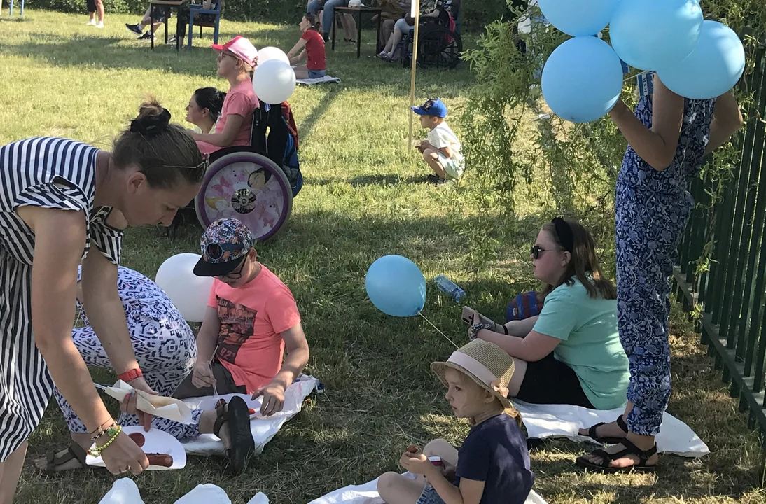 Wokalne talenty, grill i nowa tężnia. Piknik na płockich Podolszycach Północ [ZDJĘCIA] - Zdjęcie główne