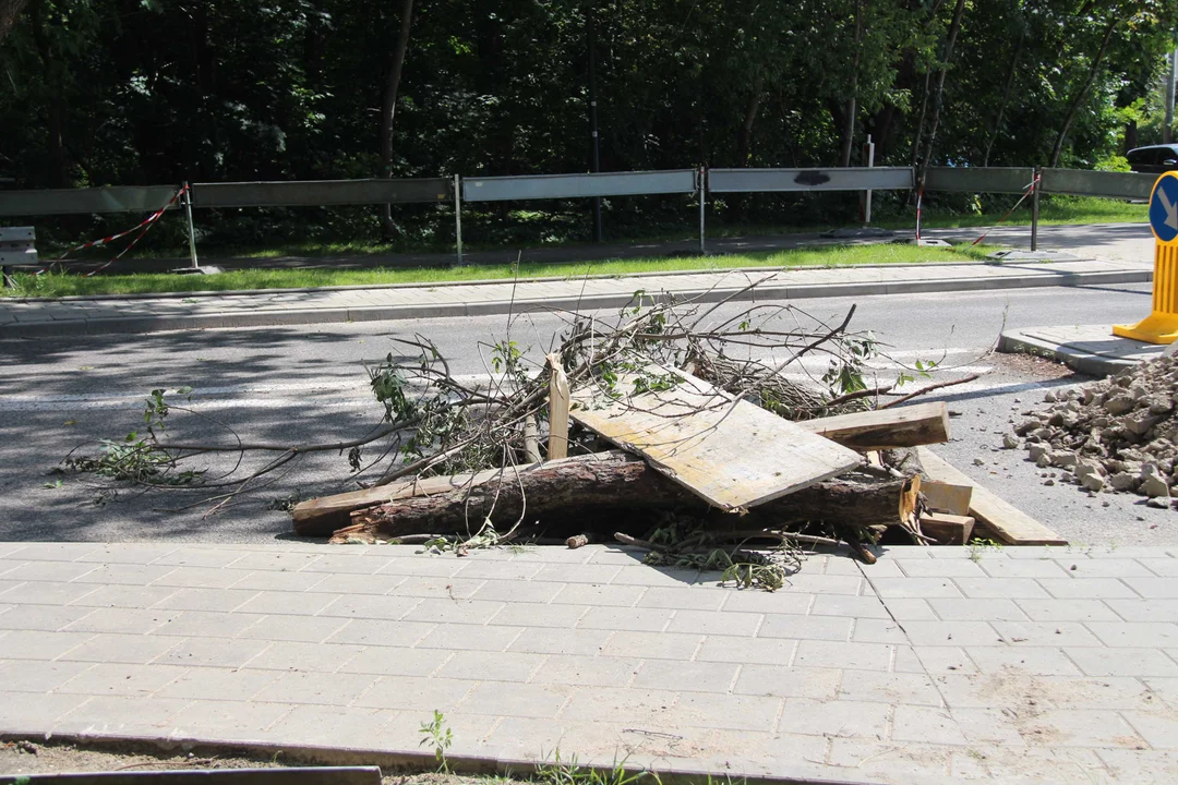 Co dalej z zawalonym mostem nad rzeką Bałutką?