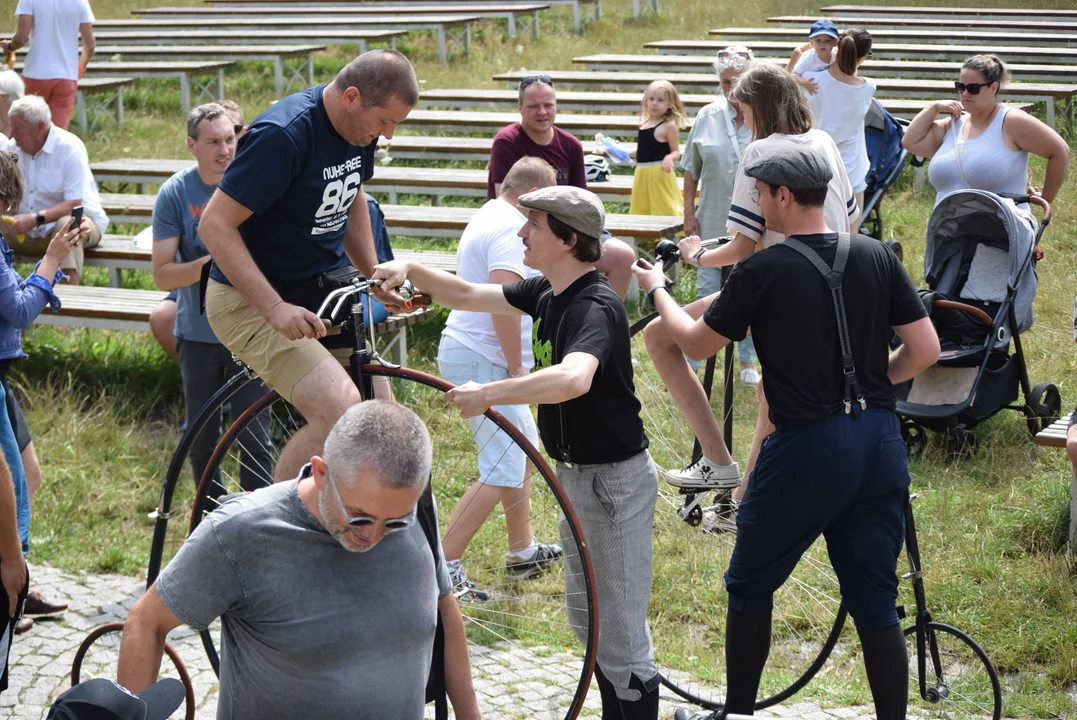 Historia rowerów w Parku Julianowskim na 600. urodizny Łodzi