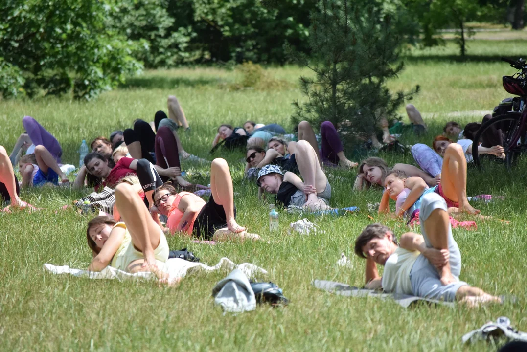 Joga w Parku Poniatowskiego