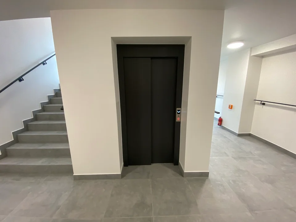 Oddanie domu dla samotnych rodziców z dziećmi przy ul. Kolorowej 18