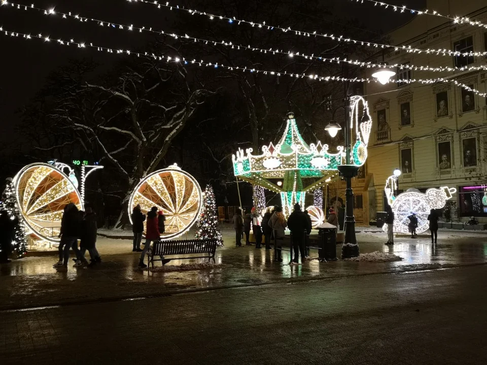 Świąteczna iluminacja na Piotrkowskiej