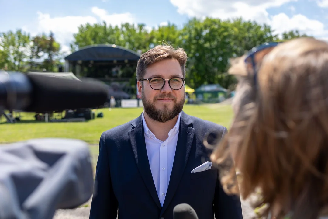 Co ma nowy prezydent Piotrkowa Juliusz Wiernicki? Jako przedsiębiorca nie dorobił się majątku - Zdjęcie główne