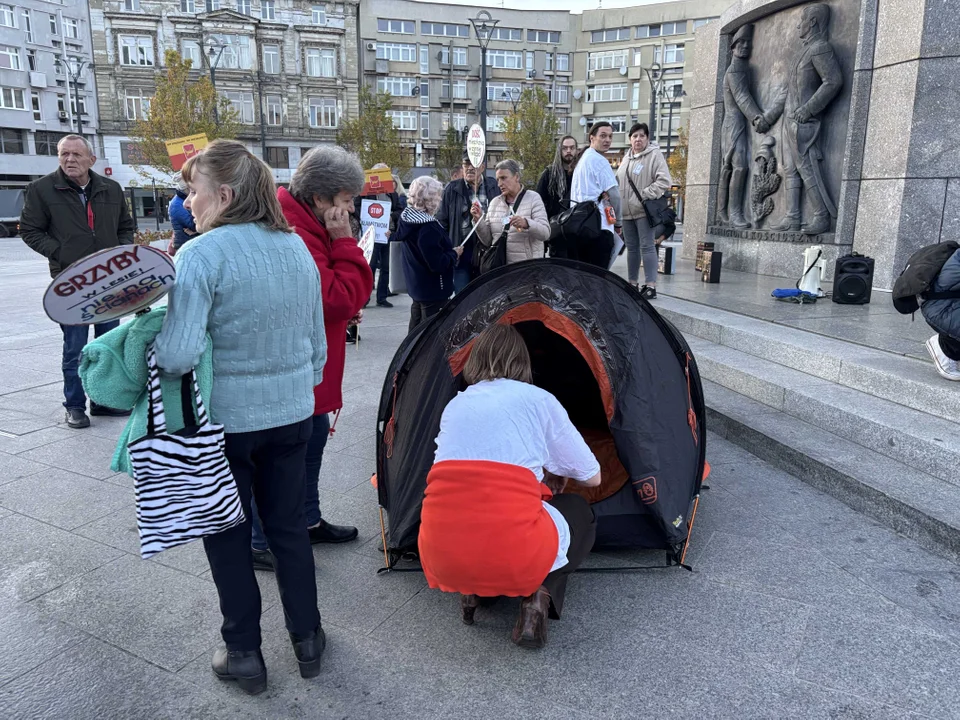 Manifestacja Łódzkiego Stowarzyszenia Lokatorów