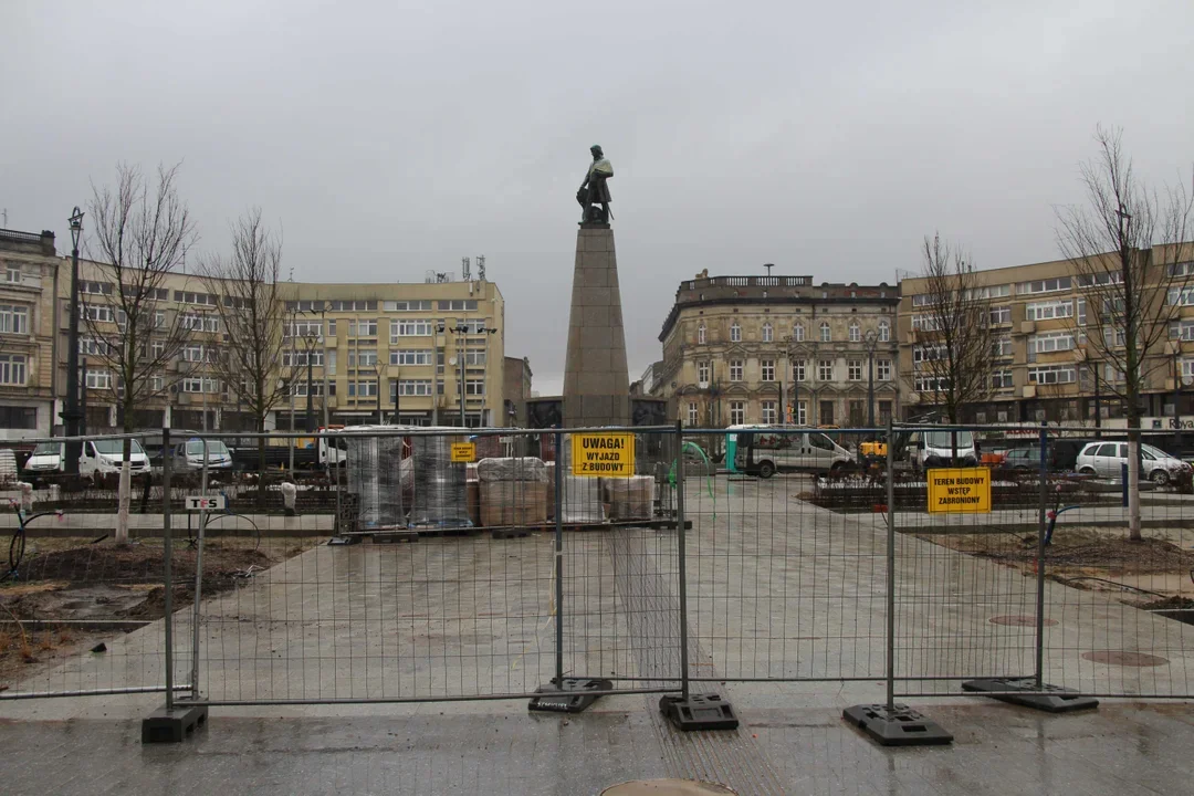 Łódź chce kar umownych od wykonawcy remontu pl. Wolności. Powód? - Zdjęcie główne