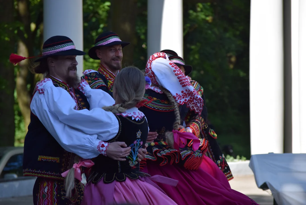 Spotkanie z folklorem w Parku Julianowskim