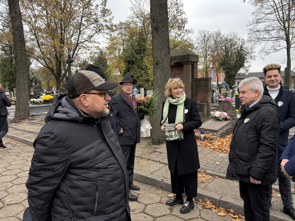 Stary Cmentarz w Łodzi podczas Wszystkich Świętych 2024