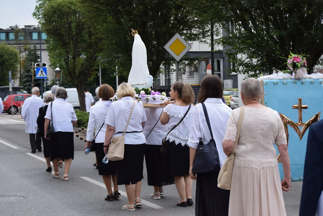 procesja Bożego Ciała w parafii Matki Bożej Dobrej Rady w Zgierzu