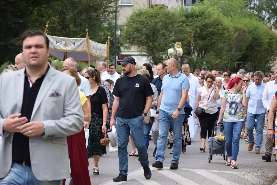 procesja Bożego Ciała w parafii Matki Bożej Dobrej Rady w Zgierzu