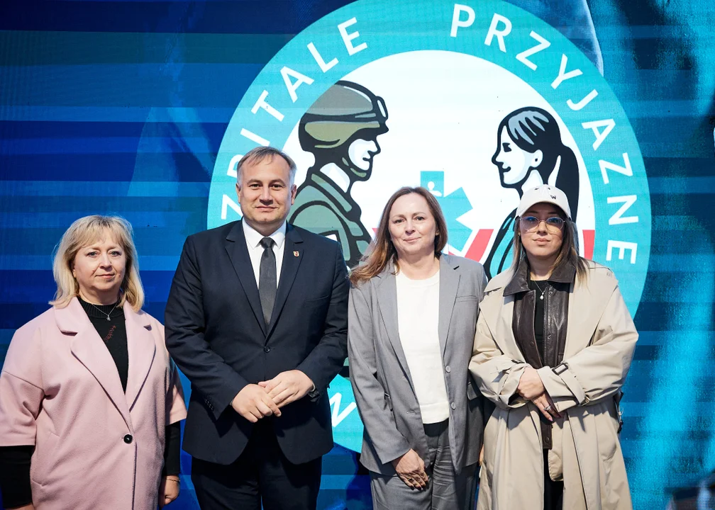 Szpitale przyjazne wojski. Szef MON pod Zgierzem