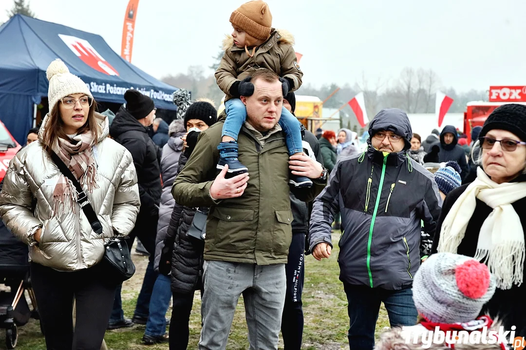 Jarmark Bożonarodzeniowy 2023 w Sulejowie. Tłumy mieszkańców i magia świąt