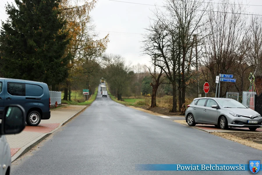 Rozbudowali drogę w powiecie. Kierowcy mogą już z niej korzystać [FOTO] - Zdjęcie główne