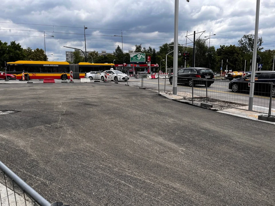 Asfaltowanie kolejnych skrzyżowań ulicy Jana III Sobieskiego odbędzie się  w nadchodzący weekend.