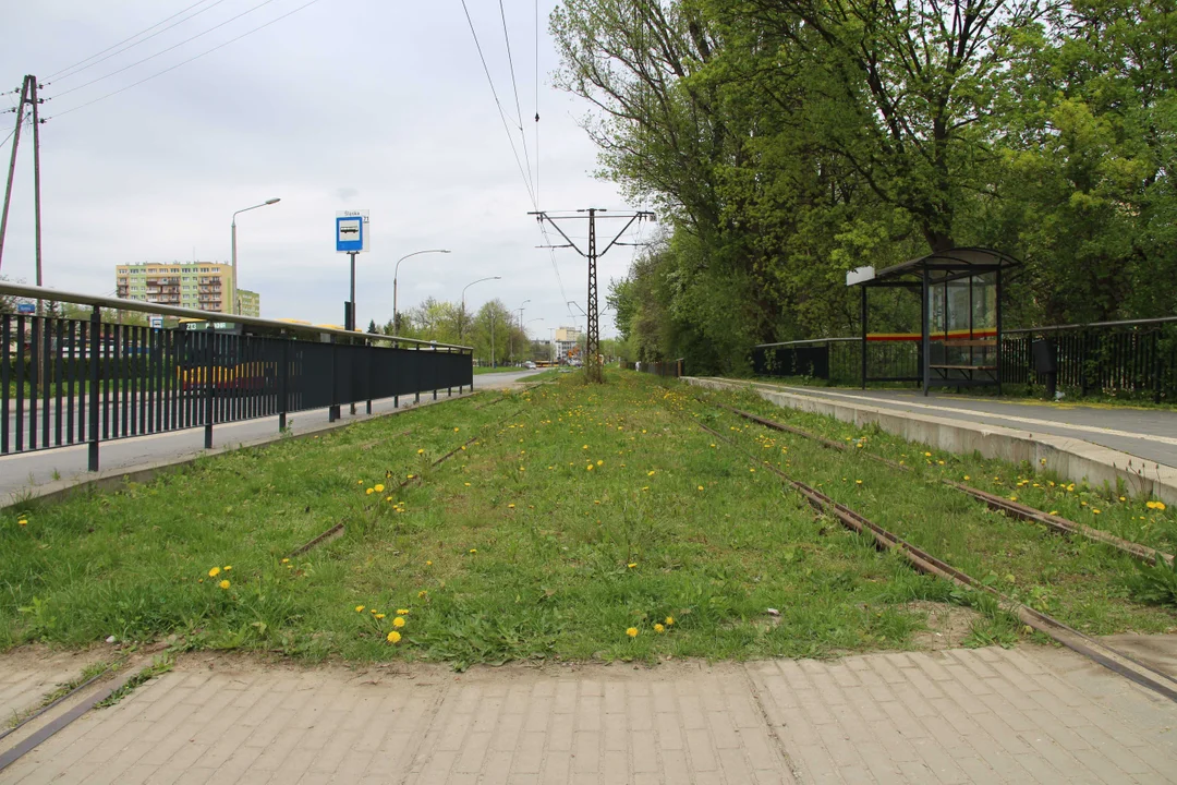 Mieszkańcy Dąbrowy czekają na powrót tramwajów MPK