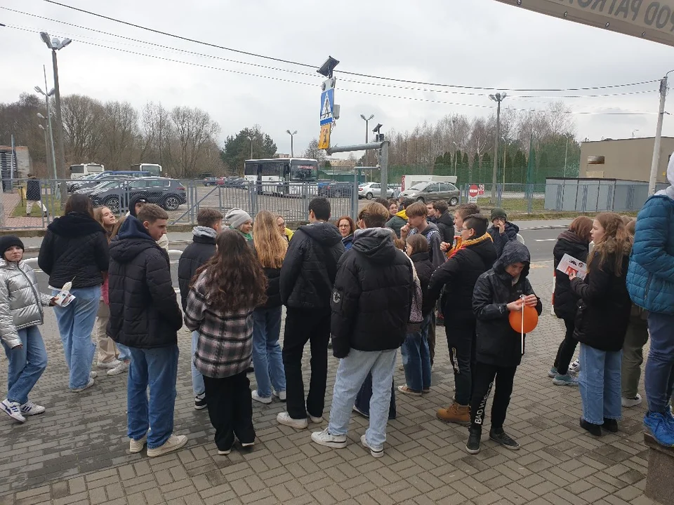 Targi Edukacyjne w Ozorkowie. Jakie szkoły odwiedziły dziś halę sportową?