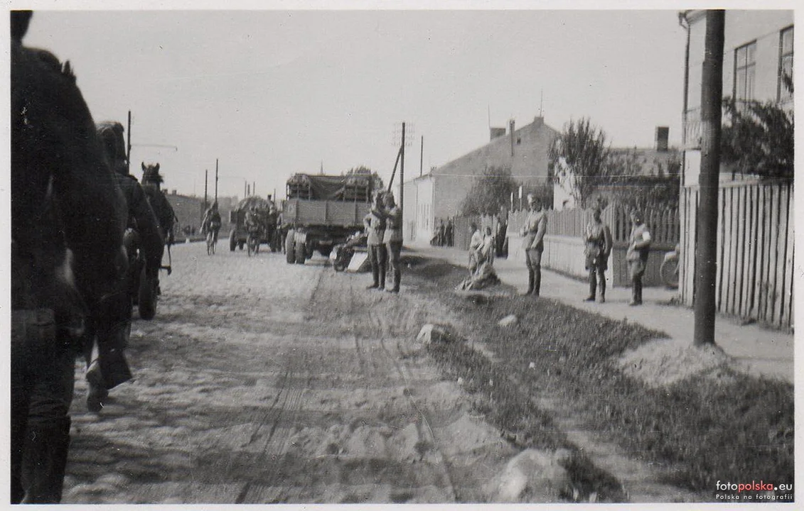 Ulica Łódzka na archiwalnych fotografiach