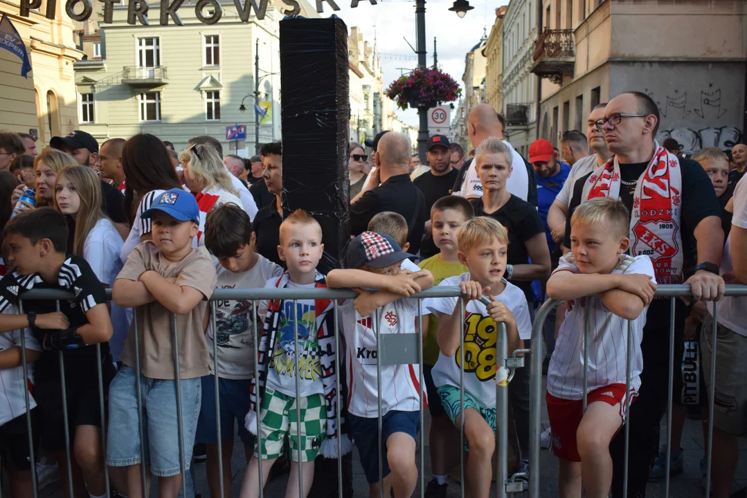 Prezentacja drużyny ŁKS-u na placu Wolności
